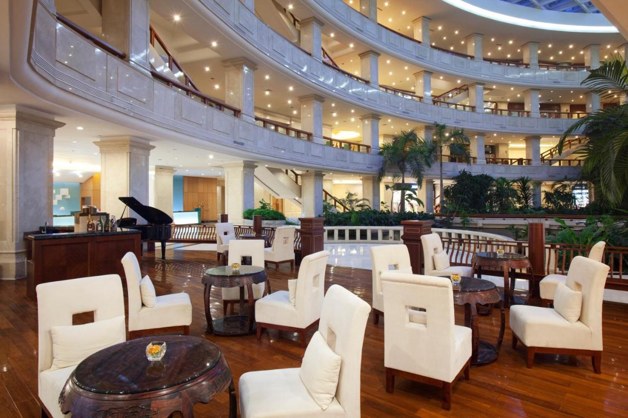 Crowne Plaza Zhanjiang Kang Yi, An Ihg Hotel Exterior photo